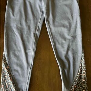 Victoria's Secret Gray Leggings with Patterned Accents